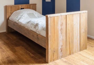 GRATIS BED