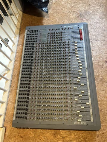 Soundcraft spirit studio 24-8-2