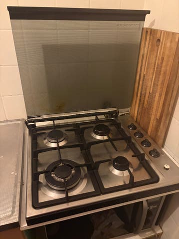 Vrijstaand gasfornuis met 4 kookzones