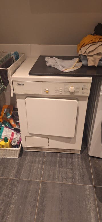 Miele Novotronic T494C wasdroger - deur defect