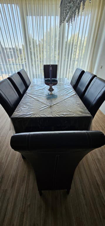 Gratis !! Eettafel Met 8 Stoelen