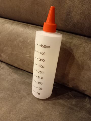 gratis Knijpfles met maatverdeling - 450ml