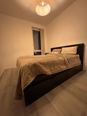 IKEA Besta bed met lades, zwart inclusief matras