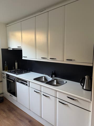 Complete keuken met Bosch oven