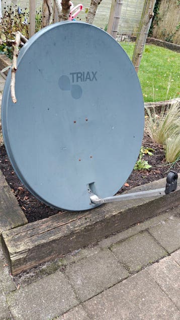 Triac schotel 88cm