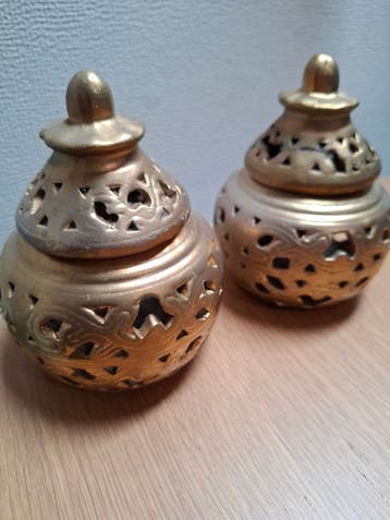 Waxinehouders, goud gespoten,  gebruikt