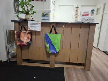 receptiebalie of bar van steigerhout GRATIS