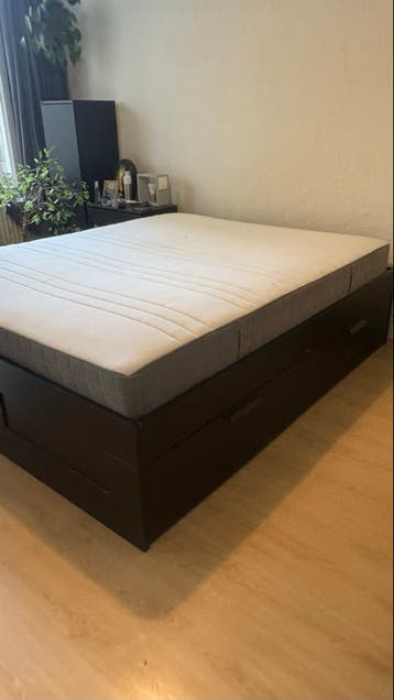 IKEA bed 160x200 cm GRATIS af te halen in Amsterdam
