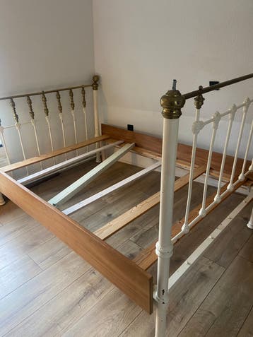 GRATIS vintage prinsessen-/prinsenbed 160 x 200 cm opknapper