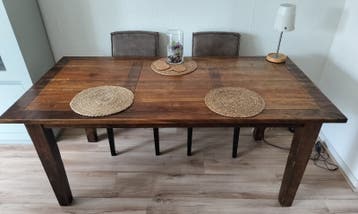 Gratis!  Robuuste houten eettafel 180x90x78