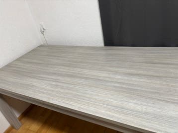 Eettafel moet zsm weg