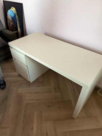 Gratis af te halen IKEA bureau met lades