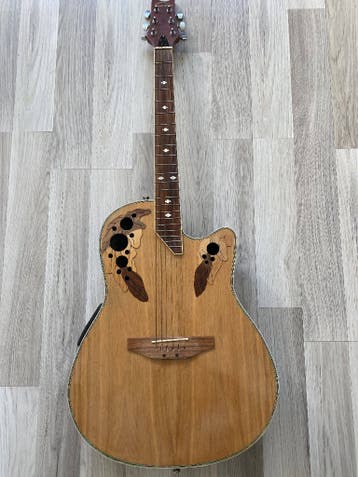 Red Hill semi-akoestische gitaar