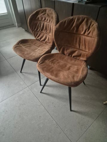Set van 2 bruine suède eetkamerstoelen