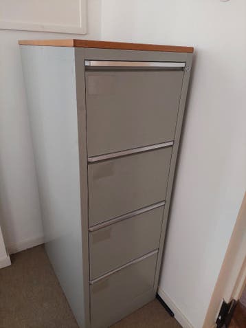Stalen dossierkast