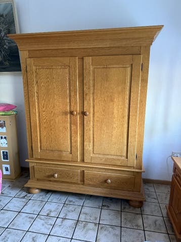 Blank eiken kast
