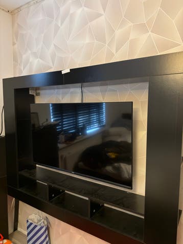 GRATIS! Zwarte Cinewall TV-Meubel
