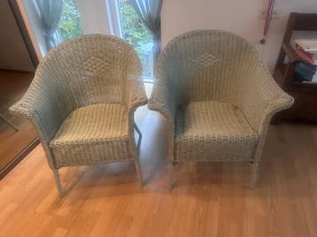 Gratis twee mintgroene rotan stoelen