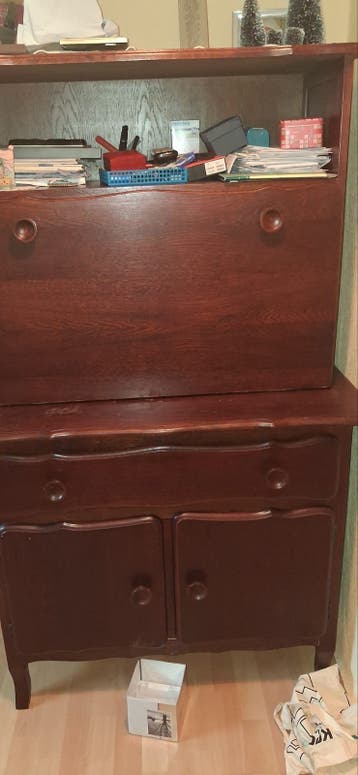 comode kast massief eiken. gratis