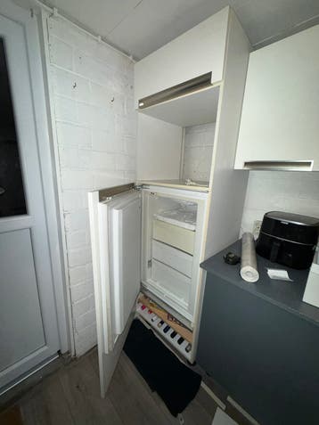 Kast incl inbouw vriezer GRATIS