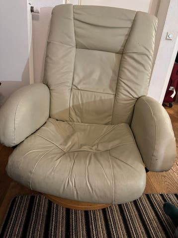 Comfortabele beige leren relaxfauteuil