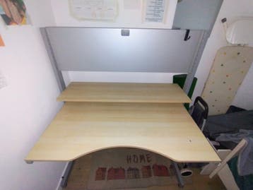 computer table| free to pick up