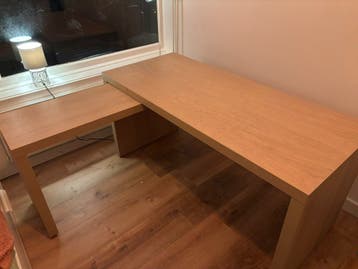 IKEA MALM bureau met uitschuifbaar paneel – 151 x 65 cm