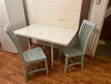 Eenvoudige eettafel met 2 stoelen - 130x87 cm