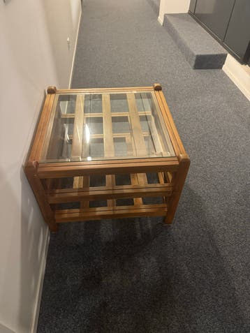 Houten salontafel met glazen blad - stevig- gratis