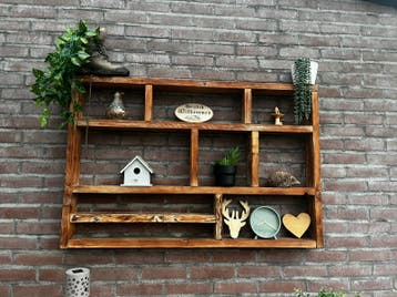 Robuust houten wandrek voor tuin