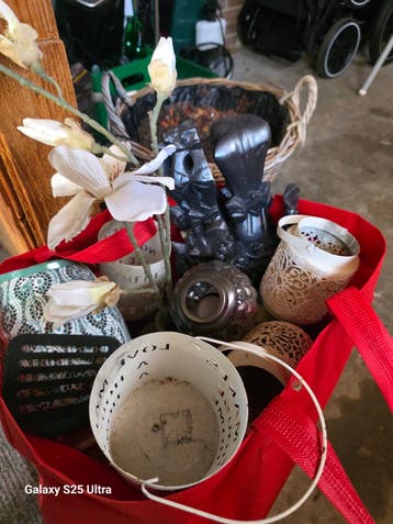 Gratis Decoratiepakket: Diverse Woonaccessoires en Kaarshoud