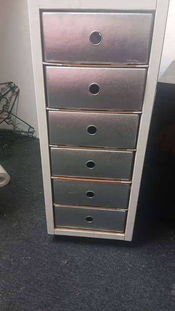 Gratis 2 ladenkastjes en 1 lamp