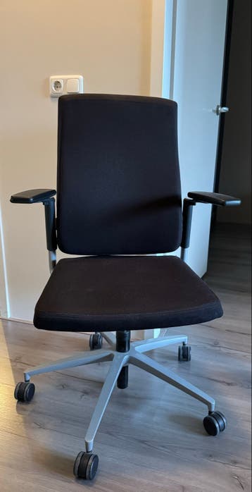 Ergonomische bureaustoel zwart