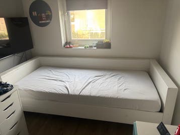 Woood bed Dennis met lattenbodem (excl. matras)