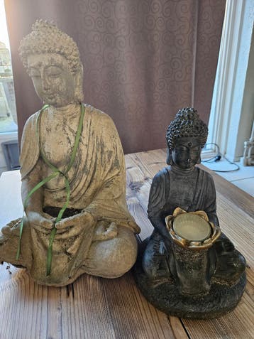 Set van 2 Boeddha beelden - Steen/keramiek