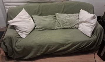 Comfortabele bank met hoes