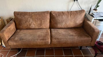 Three-seater sofa