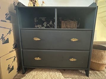 Gratis af te halen: antraciet/zwarte commode