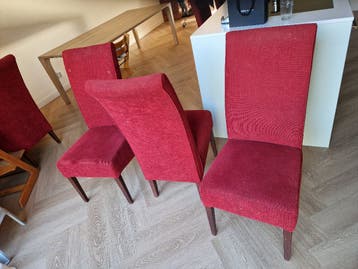 zes gebruikte stoelen