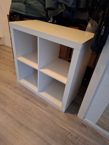 Gratis op te halen: Wit vakkenkastje (IKEA Kallax-stijl)