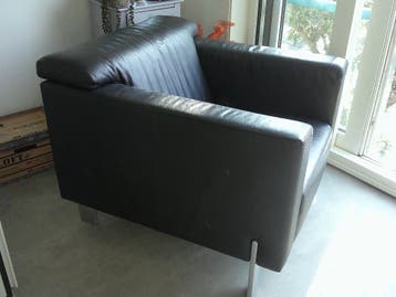 Gratis Lederen zwarte stoel Van Topform!