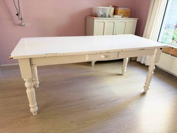 GRATIS AF TE HALEN – Grote witte houten tafel (180 x 80 cm)