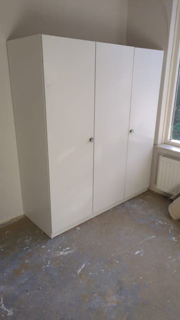 Kledingkast met hang- en leggedeelte (160x180x60 cm)