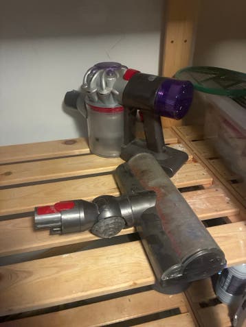 Gratis Dyson steelstofzuiger, accu versleten