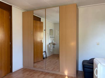 Kast met spiegel