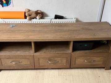 Gratis stevige tv meubel