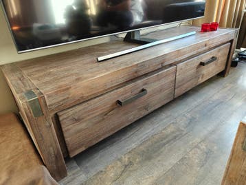 Salontafel, bijzettafel, tvkast van massief hout