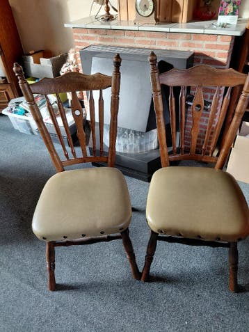 Set van 4 eetkamerstoelen
