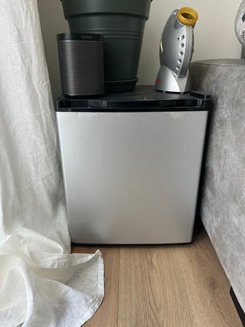 Grijze mini koelkast / mini bar - Gratis ophalen