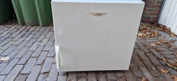Zanussi vriezer 52x52x60 cm